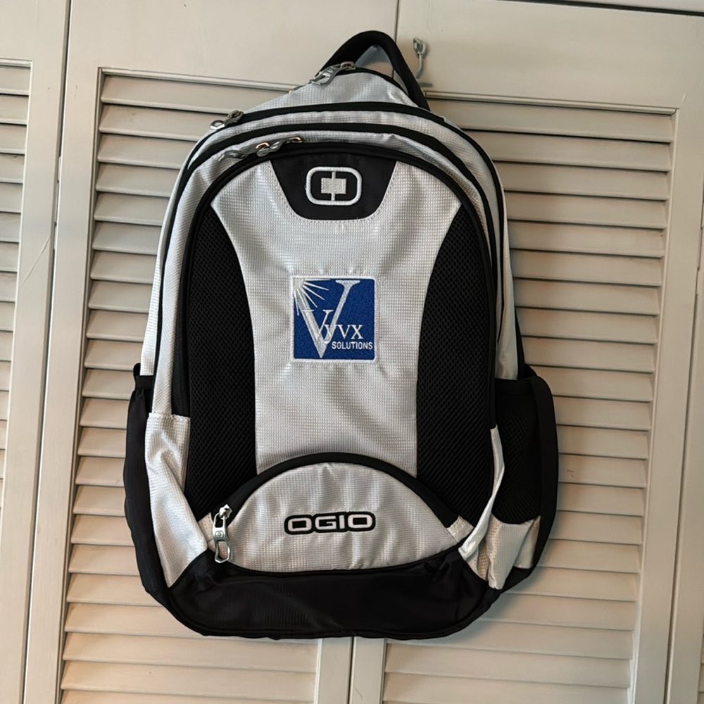 OGIO NEW Backpack very roomy and lightweight